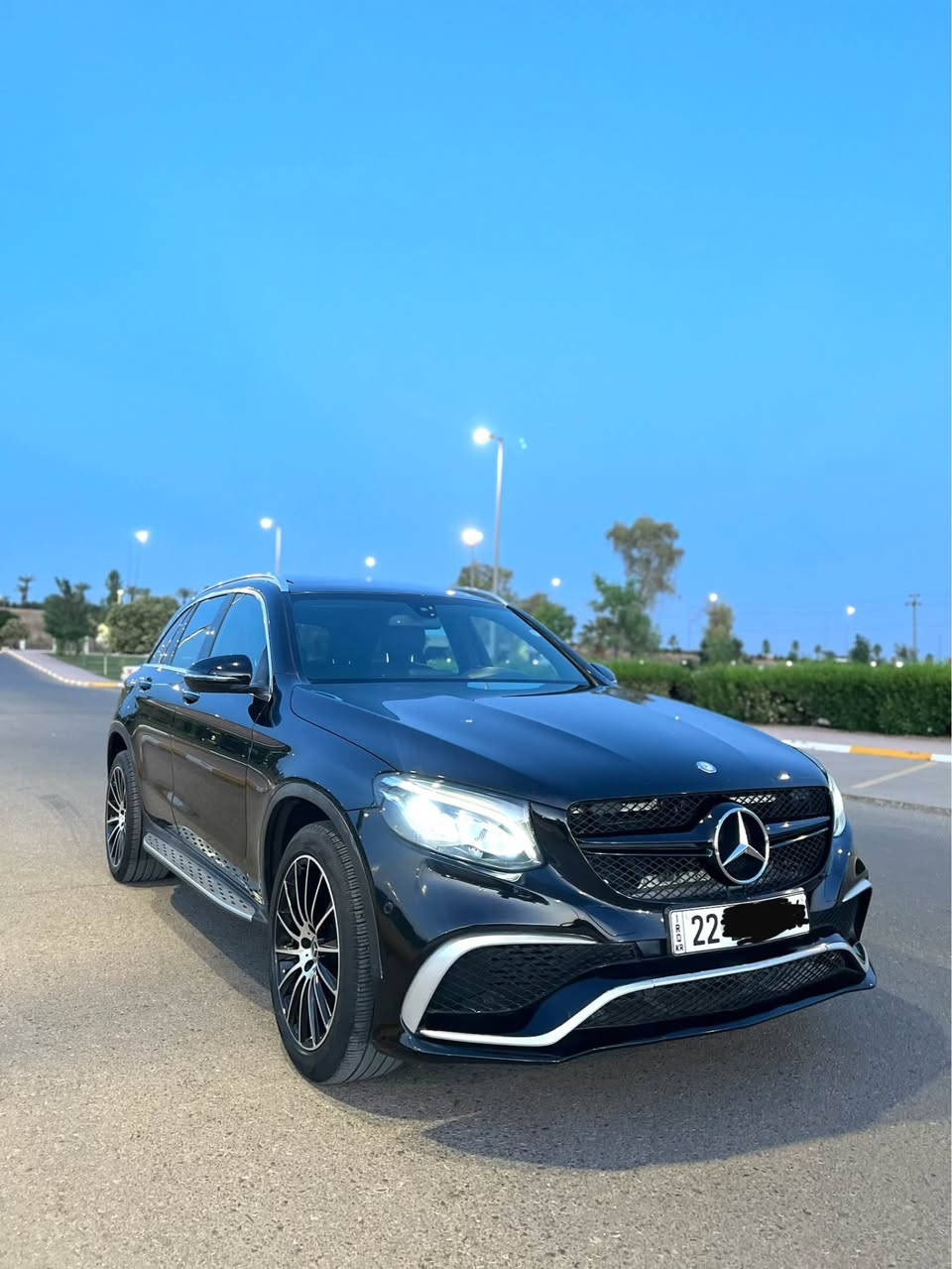Mercedes Benz Glc 2017للبيع                                 سه ياره بدون صبغ حتا دعامي مابي صبغ بس ٢مكان صغير pdr  سه ياره جديد فول فول مواصفات پانؤراما رادار مرايه مرايه كهره با رادار كلشي بشرت سعر ٢٣٨بيها مجال ✅✅📞***********عندي واتساب كوره ك أربيل, العراق
