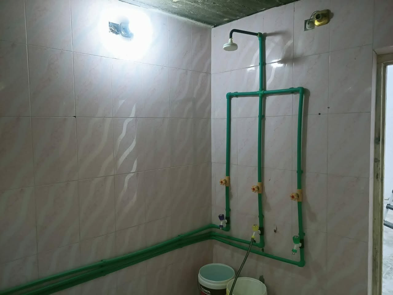 يتوفر بيت للايجار العنوان
ابو الخصيب ابو كوصرة  قرب  حسينية الحسان 
المساحة 180متر 
يتكون من 2غرف نوم صالة ديوانية صحيات  وكراج سعر اليجار 400قفل 
ستفسار خاص


**إذا كنت صاحب هذا الإعلان وتريد حذفه لأي سبب، رجاءا أرسل رسالة إلى الدعم الفني**