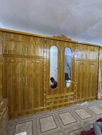 غرفه أخشاب للبيع جديده السعر 1600قفل مكاني نجف  مشخاب 07830885498
