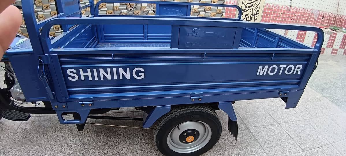 ستوته جمره ازرق بيها رقم و سنوية مبيها شي صايرلها ثلاثة أشهر من اشتريناها محتاجين افلوس انريد انبيعها التواصل عن طريق الرقم أو المراسلة ولاكن الاحسن أن تجي وشوفها المدينة, البصرة


**إذا كنت صاحب هذا الإعلان وتريد حذفه لأي سبب، رجاءا أرسل رسالة إلى الدعم الفني**