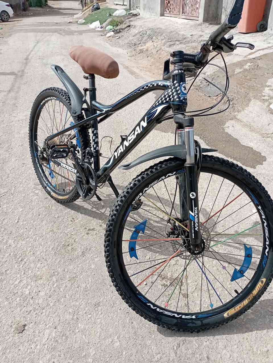 باسكل للبيع نظيف سعره 80 وبي مجال 
حله شارع 80


**إذا كنت صاحب هذا الإعلان وتريد حذفه لأي سبب، رجاءا أرسل رسالة إلى الدعم الفني**