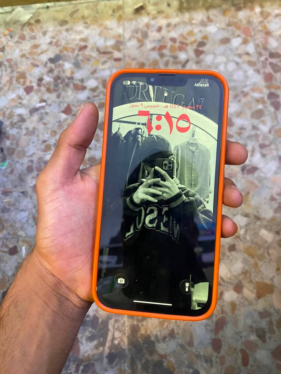 سلام عليكم ايفون 13 برو ماكس ذاكره 256مبدل بطاريه نسبتها 100وشاشه وكاله لمسها كلش حلو سعر الجهاز 450 وبي مجال مكاني بغداد متواجد واتساب ***********
