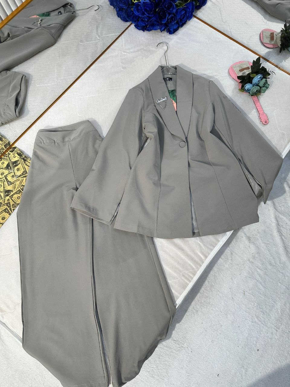 أحدث صيحات الموضة العالمية لعام 2026
🎨🎨 الألوان :-كما معروضه + لون رصاصي 

سوت رسمي  كامل ردان  خامة ايطالي 

قياساات ٣٨-٤٨
#سوت_رسمي #طقم_كامل #ديالى_واسط_حله_تكريت #الديوانية_صويرة_طواريج #ناصرية_سامراء


**إذا كنت صاحب هذا الإعلان وتريد حذفه لأي سبب، رجاءا أرسل رسالة إلى الدعم الفني**