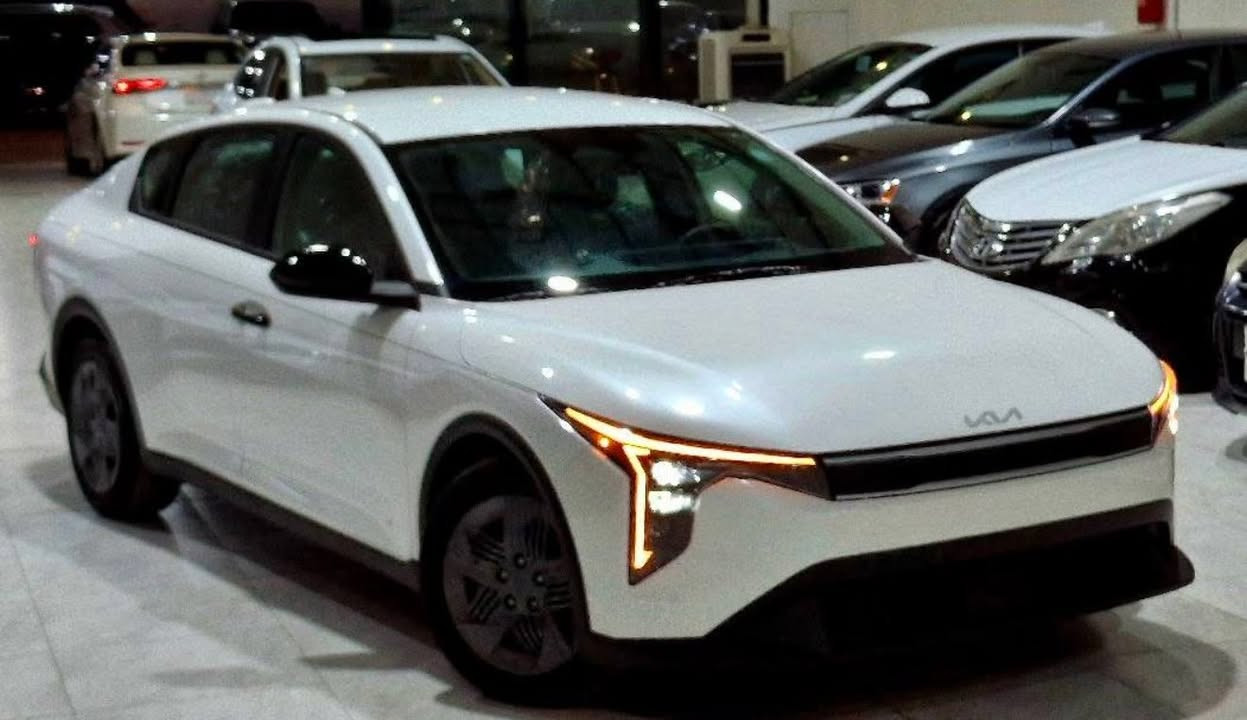 كي 4 حادثه الباب صبغ والجاملغ بارد بدون ايرباك بدون دعم جديده كلش 9 الف ماشيه
البجم كبس ولا برغي مفتوح شرط عل بلاد بدون ايرباك سليم
الف ماشيه ولا كلوب مشتغل كله عل بلاد
ملاحضه / كل غراضهه وياهه اللايت والبك لايت وبقيه التفاصيل كلهن بالصندوق
سعره 163 وبيهه مجال قليل خواته اغلى منهه بعده كاتي بسمي تترقم اربيل عنواني بغداد
***********
