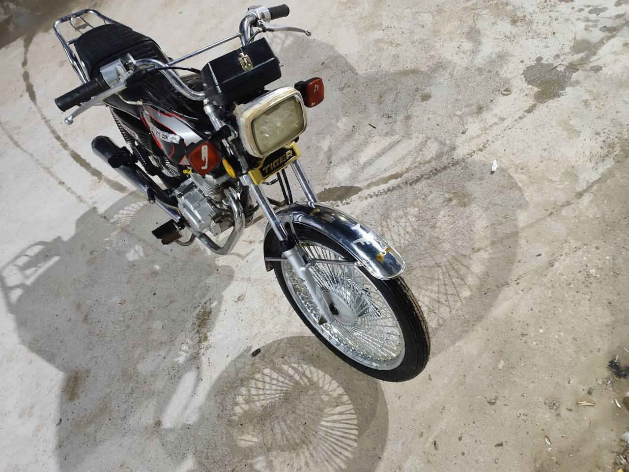 سلام عليكم دراجه لبيع 2020 سعر 700 بيه مجال عنوان ناصريه سيدخيل ***********1
