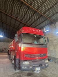 رينو صهريج للبيع موديل 2001 رقم نجف مكينه واكسن جدد جي بي اس فعال السع...