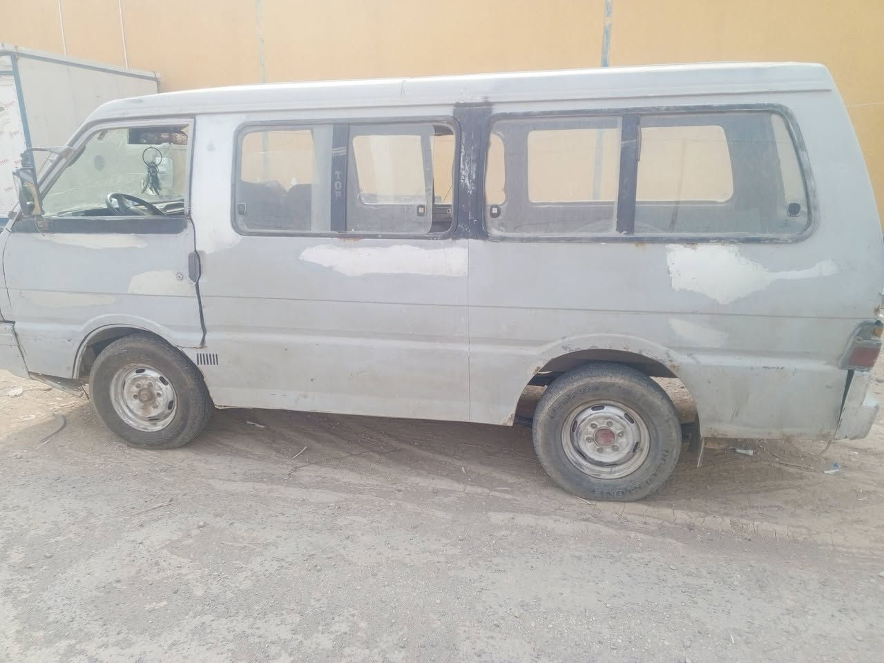 كيه بسته موديل 94 فان رقم حمل اصفر صدامي الانبار راعيهه موجود تريد واكلا تريد تحويل تخم تاير كير اكسل كشرهه نضيف شواصي بلاديه مامطلوبه لاهيئه ولا غرامات
سعرهه 15 ورقه وبيهه مجاال بسيط ***********
