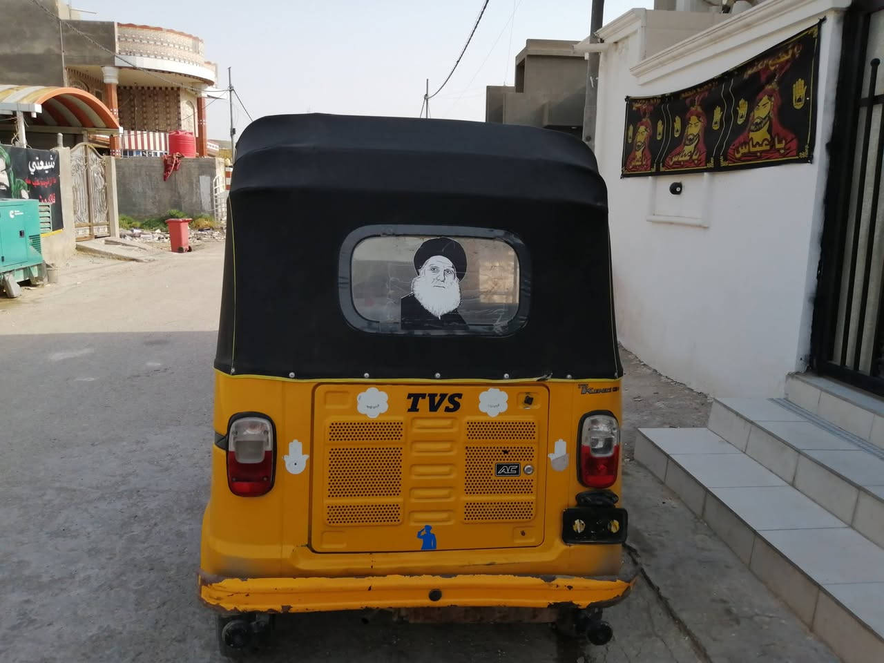 عشرين للبيع تكتك حلوه ونضيفه المكان بابل الحمزه الغربي سعر 5مليون قفل ***********
