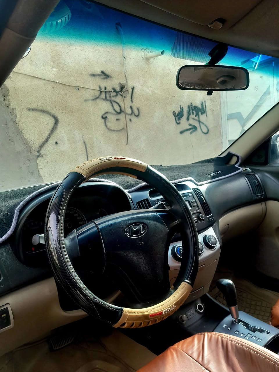 سلام عليكم لنتره صابونه 2010سياره جديده ما ناقصه اي شي مال جناي حداديه جديده تخم تاير جديد تبريد ثلج كرهبائيات شغاله 
محرك كارتون 160  رقم اربيل نكليزي ملاحضة بس  صبقات وباقي كفالة العنوان النجف الاشرف السعر 112 وبيهه مجال بسيط ***********
