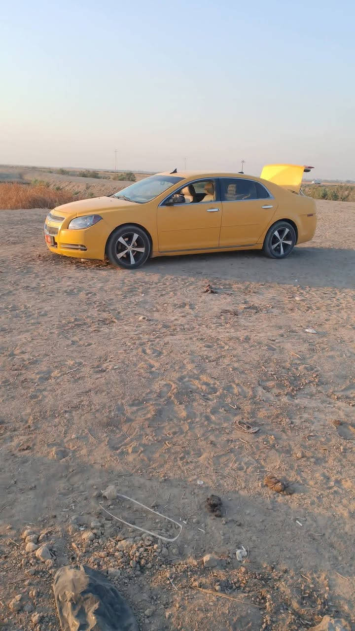 مالييو مديل 2012 مكفوله عام مكينه جديده +تدفئه +تبريد حداديه زينه كهربائيات شغاله من الطول للطول رقم صدامي راعيه ابغداد يحولك شوكت ماتريد مصفره غرامات بس عليها هيئه قليله كامره شاشه مكان السياره سوق الشيوخ السعر 60 وبيها مجال رقم ***********
