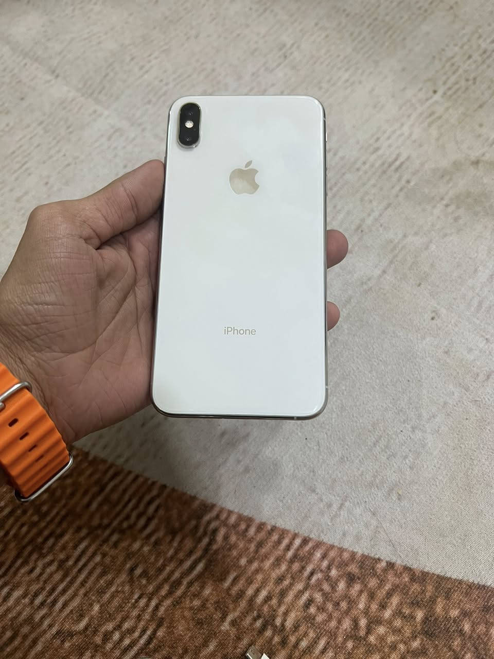 سلام عليكم ايفون اكس ماكس ذاكراه 256 بطاريه 83 معلايه بلحاسبه ١٠٠ سعر225 رقم ***********
