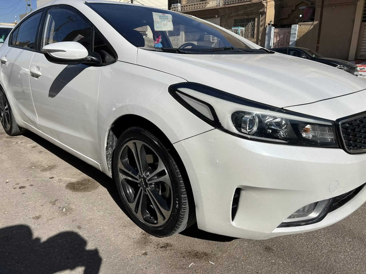 سلام عليكم
سيراتوا 2018 للبيع   
رقم اربيل سنويه نافذه 2023 
مواصفات عاديه
محرك 1600 سياره كفاله فقط مكانين بارد قليل 
حيل نضيفه وجديده ماشيه 100 الف حقيقي 
سعر 137$ 
مكانهه نجف ***********
