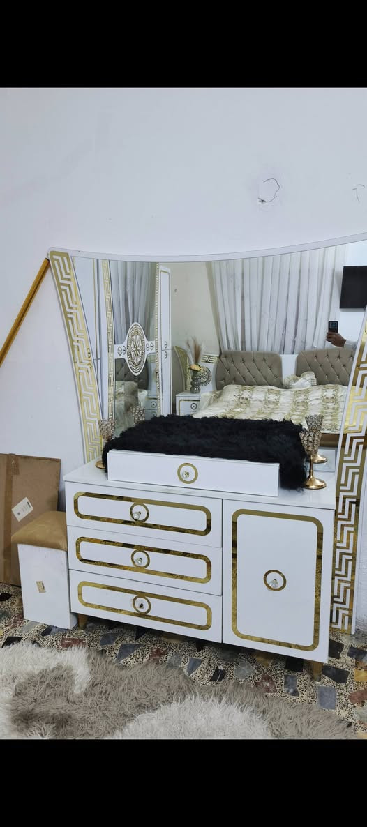 غرفه تركيا جديده ٩ قطع بدون اي ضرر ٥٢٥  قفلها بدون عمله البلديات ***********
