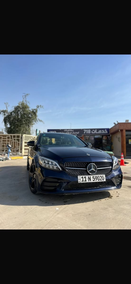 السلام عليكم 🇩🇪 
: للبيع او للمراوس‼️ 
مرسيدس بنز c300 
:الموديل 2019 
كلين تايتل…. 
بلعراق صارت بيه قطعه جاملغ فقط بدون دواخل بدون ايرباك بدون لغذ بدون شاصي‼️ 
:فتحه
:ماوس
:كشنات جلد
:كشن كهرباء
:تدفئه تبريد
:شفتات ستيرن
:شاشه جبيره
:حساسات خلفي
:حساسات امامي
:محرك2000 تيربو 
السياره جاهزه من كلشي دينار متصرف عليه من صدرت تخم تايرات ادامه كامله 
-: الممشى 48 الف 
المكان بغداد زيونه او الغدير 
***********. 
السعر 239 وبيه مجال حك الجيه ولتقارنه بلهمجمات وماعتقد اكو هيج سعر بهيج نظافه وموديل والماعنده يشلع عيوني

