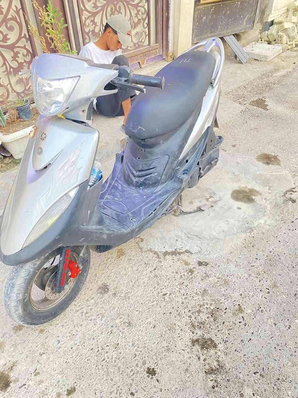 سلام عليكم ماكس عدله للبيع مكينه بلاد بلاد لانضوح ولا تبخير بلاديه دراجه ختم واحد دراجه سعر 600 وبيها مجال مكان البياع استفسار ***********
