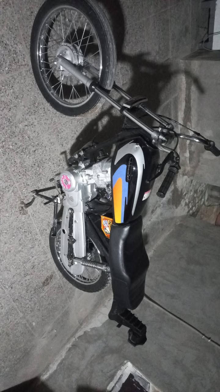 للبيع شاصي مديل 21 اوراق كامله سكنر وتعمير كله جديد كفاله عامه سعر 500 وبيه مجال (***********) نجف كوفه
