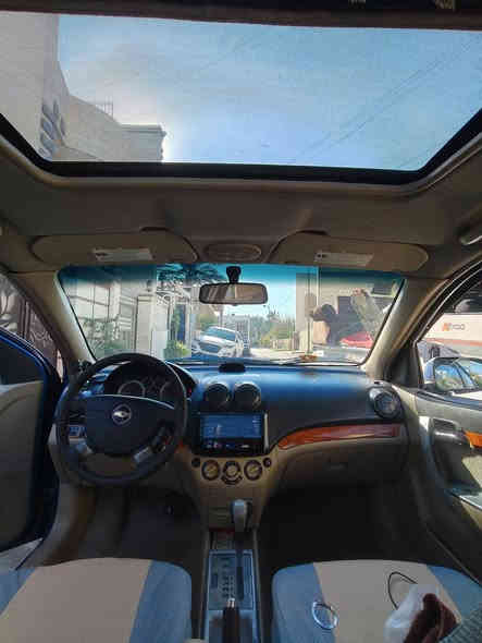 السلام عليكم ورحمة الله للبيع اڤيو موديل 2008  فول مواصفات فتحة تحكم ستيرن  بيها صبغ من اشتريته لان جانت جاردة 
السعر 55$ 
العنوان بغداد/ زيونه  ***********
