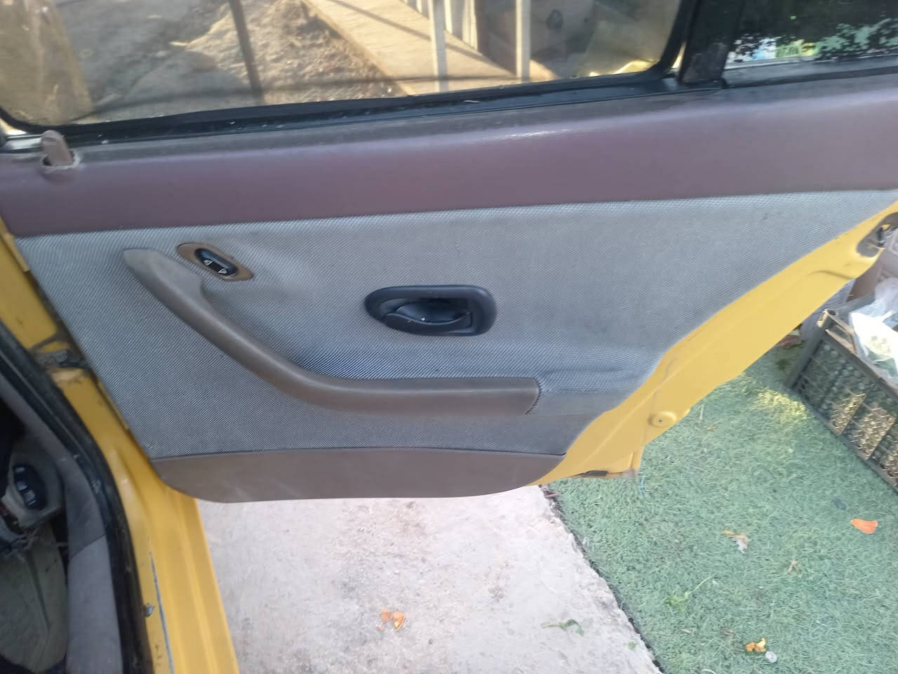 السلام عليكم سمند ٢٠١٢ كير مكينه كلش نضيفات تخم تاير سلف داينمو بجم جديد كهربايات شغاله كلهه السياره ماكو شي ما بدلته بيهه الله شاهد راعيهه ماندله اكفلهه سرقه  سعرهه ١٨ فيس ما متواجد

***********

***********
