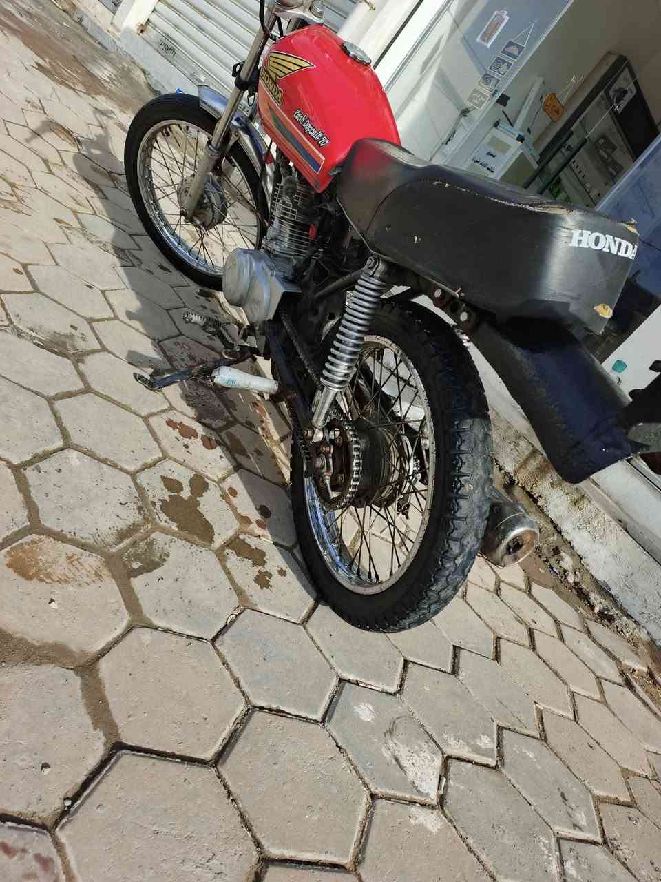 كلك كلك سعر قفل 225قفل لويل امامي يحتج ضب سيام فقط مكاني صويره حي الاسرى بشارع الفوج
***********
