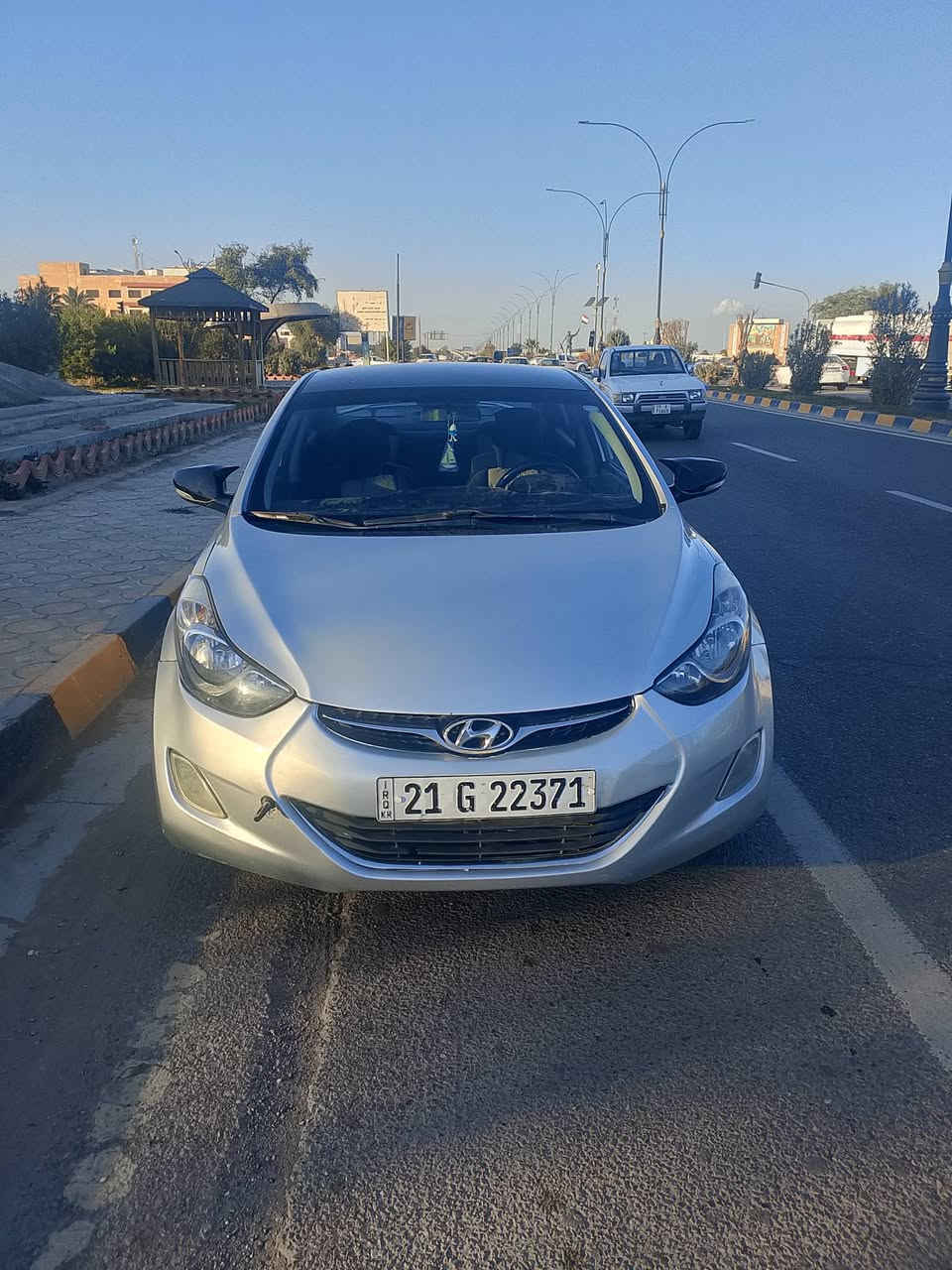 السلام عليكم للبيع او مراوس
افانتي 2012
كير ومحرك شرط 
كير 6نمر 
محرك 1600
السياره بيهه فقط بنيد صبغ وكرن جاملغ 
تبريد ثلج 🥶
تدفئه 🥵
مري شفط 
اشاير بل مري 
هيترات بل كشن 
تحكم ستيرن جهتين
شاشه +كامره
نضام ECO اقتصادي
بريك ABS
صدر جديد 
تخم تاير جديد 
هزه وسنويه جدد 
سياره مناقصه شي 
السعر 101وبيهه مجال قليل 
مكان السياره عوينات 
للاستفسار ***********
