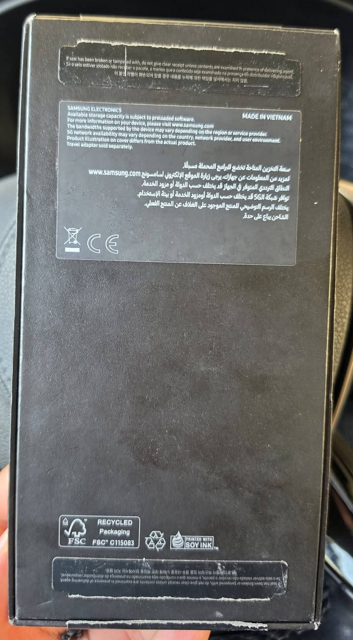 s24 Ultra 256GB للبيع
جهاز نظيف مرتب مكفول من كلشي ومداخل اي صيانة مع كافة الملحقات مالته وكارتون الجهاز شرق اوسط شريحتين استعمال خفيف

السعر 900 اف


**إذا كنت صاحب هذا الإعلان وتريد حذفه لأي سبب، رجاءا أرسل رسالة إلى الدعم الفني**