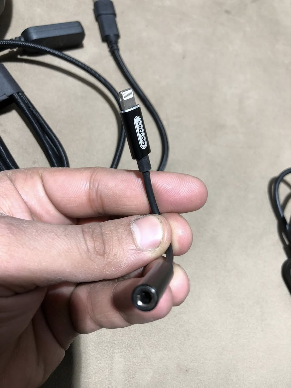 للبيع سماعة HyperX أصلية 🎧
 • مستخدمة أسبوع واحد فقط
 • حالتها نظيفة جداً شبه جديدة
 • صوت قوي وواضح مناسب للألعاب والمكالمات
 • مايكروفون واضح
 • وياها كل الكيبلات الأصلية
 • يوجد معها تحويلة صوت محيطي 7.1
 • وياها تحويلة آيفون أيضاً

السعر: 65 ألف دينار عراقي 💰

اللي جاد بالشراء يراسلني خاص.او واتساب ***********
