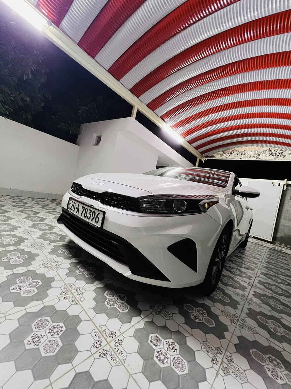 فورتي2024امريكي للبيع
ماشيه 8000
الون ابيض
محرك 2000 دوش 
ثلاث انضمه قياده 
سبورت 
نورمال 
ايكو 
المواصفات 
تحكم ستيرن جهتين
شاشه بلاديه 
المحافضه على المسار 
مانع انزلاق 
ويل كب بلادي 
كامره دواره 
رادار امامي 

حادثها قبق الصندوك  وبيها بارد ب الجاملغ الخلفي بدون قطره صبغ
السياره ليبل واحد 
السياره خير من الله 
السعر 165 وبيه مجال ***********
