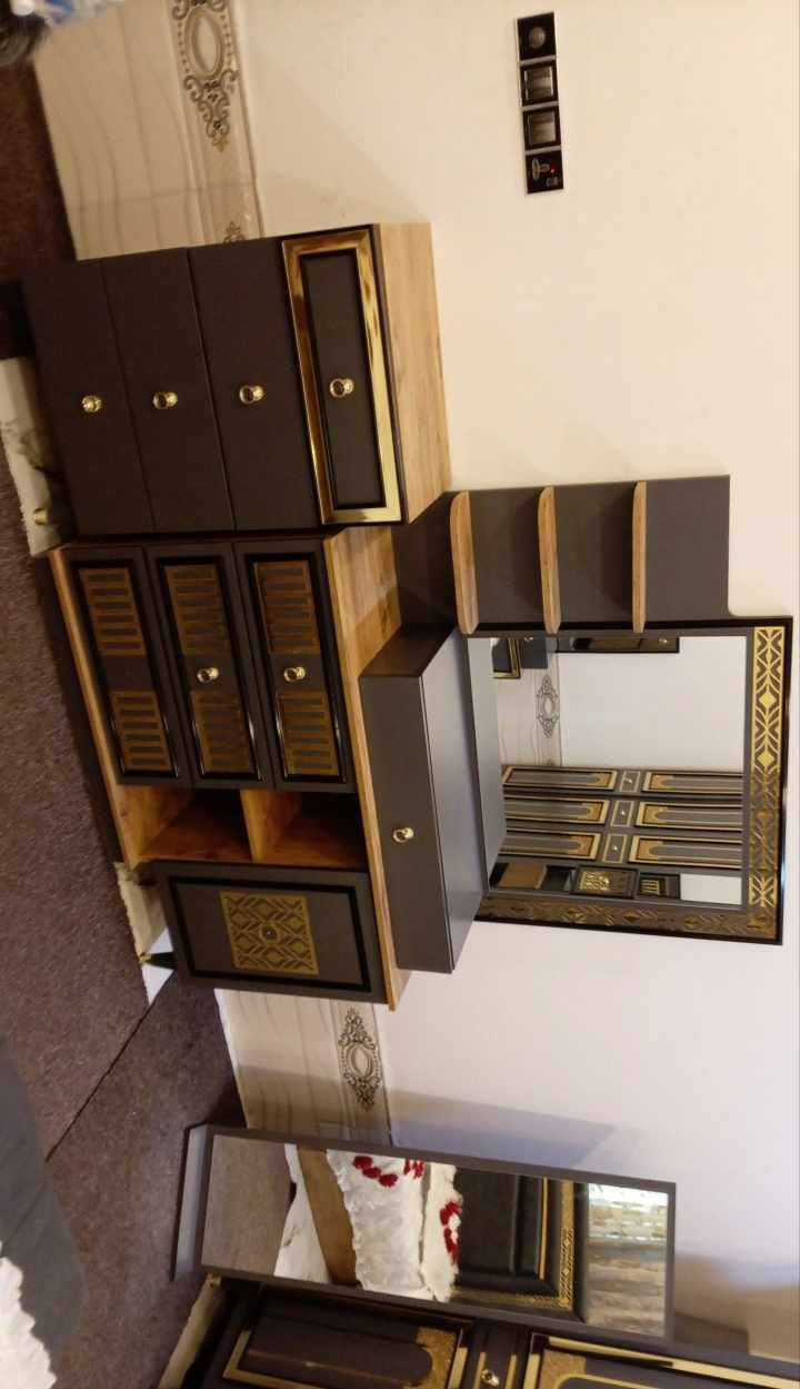 غرفه مستعمله للبيع نضيفه جدا 
السعر ،800بيه مجال
الديوانية السنيه


**إذا كنت صاحب هذا الإعلان وتريد حذفه لأي سبب، رجاءا أرسل رسالة إلى الدعم الفني**