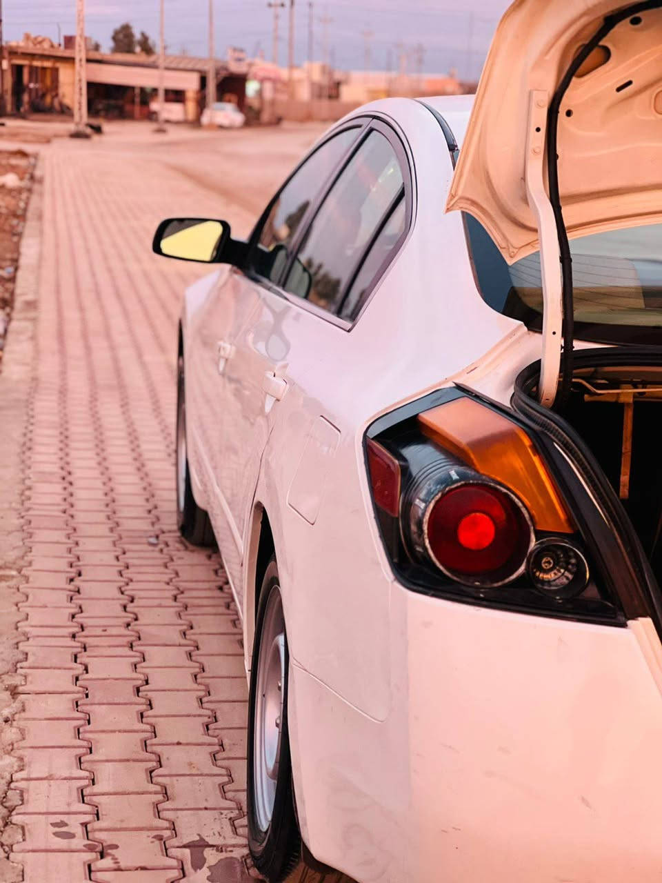 نيسان التيما 2009خليجي  رقم بغداد جديد
كير ومحرك مكفول
 بيهاا صبغ اربع قطع جهه السكن  اثر شخوط
سيارة بسمي شرط التحويل
السعر 90وبيهاا مجال كلش قليل
ديالى /جلولاء
***********
