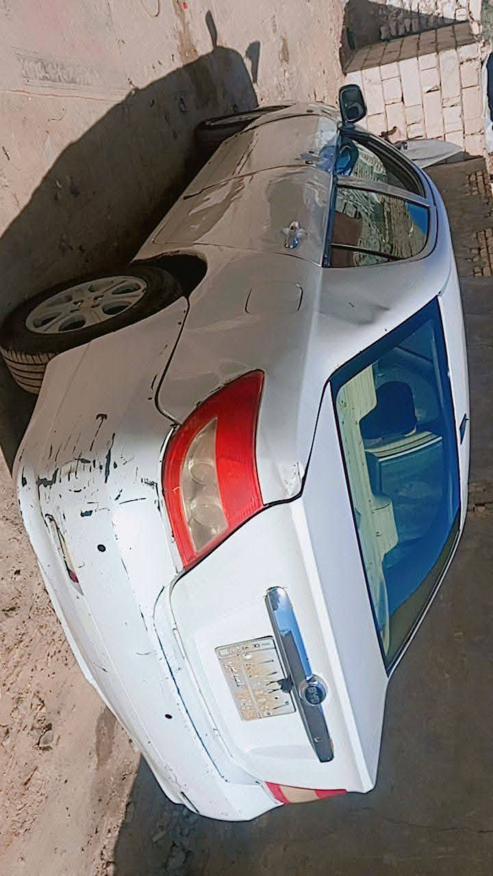 السلام عليكم بي وايدي موديل 2010 رقم بابل كير عادي محركه بي خيط بخار راعيه متوفي ابيع كوم حديد  او مراوس مكان السيارة واسط قضاء الحي للاستفسار ***********
السعر 17 ورقه وبيه مجال
