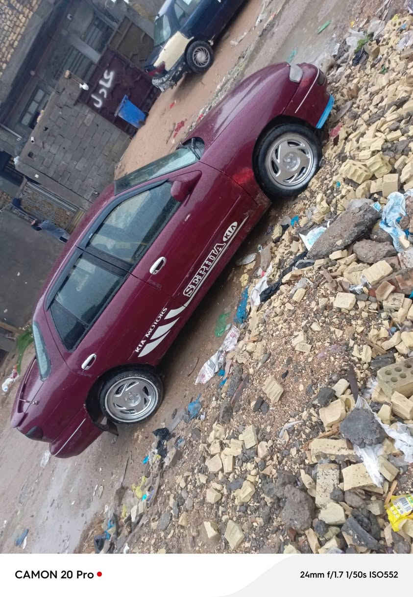 السلام عليكم 
سياره سيفيا نفخ موديل 96 بغداد مشروع وطني 
تحويل ثاني يوم صدر امامي خلفي خير من الله كيرو محرك مفتوح خير من الله تخم تاير جديد 
لا يتزنون مسجل شاشه بلازما 
سياره مال بيت نفاذ السنويه لل 28 
وشرط اللي ياخذ السياره تحويل عقد مروري اريد احول الك احسن الك واحسن الي 
سعر السياره 32 وبيها مجال ان شاء الله للشراي يتصل ويتدلل 
***********,,,,,,,،،،،،،،،،،،***********
