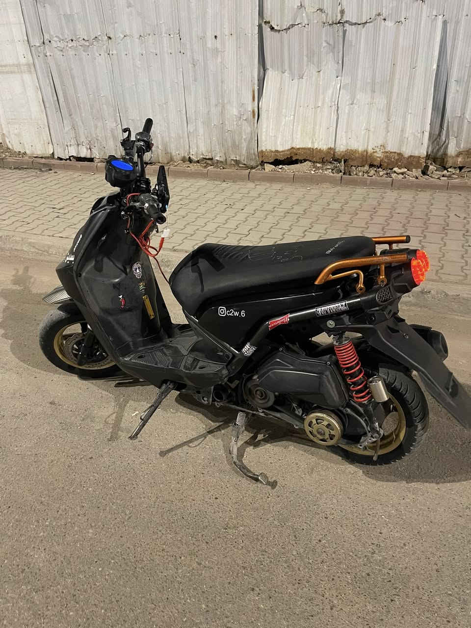 السلام عليكم منرخصت الادمن سكنس جبلي مكينه ٥٧الدراجه متعووب عليها بشكل كللاجاتKoso امامي خلفي ستيرن JOLs بدأت بريك امامي خلفي koso عداد إلكتروني سبايدر قطعيتينRGS دمامات بلصندوق العدد٢ قبق افلاوين رياضي اكو تفاصيل إذا احجيهن اهوي التفاصيل خاص والاستفسار ***********
