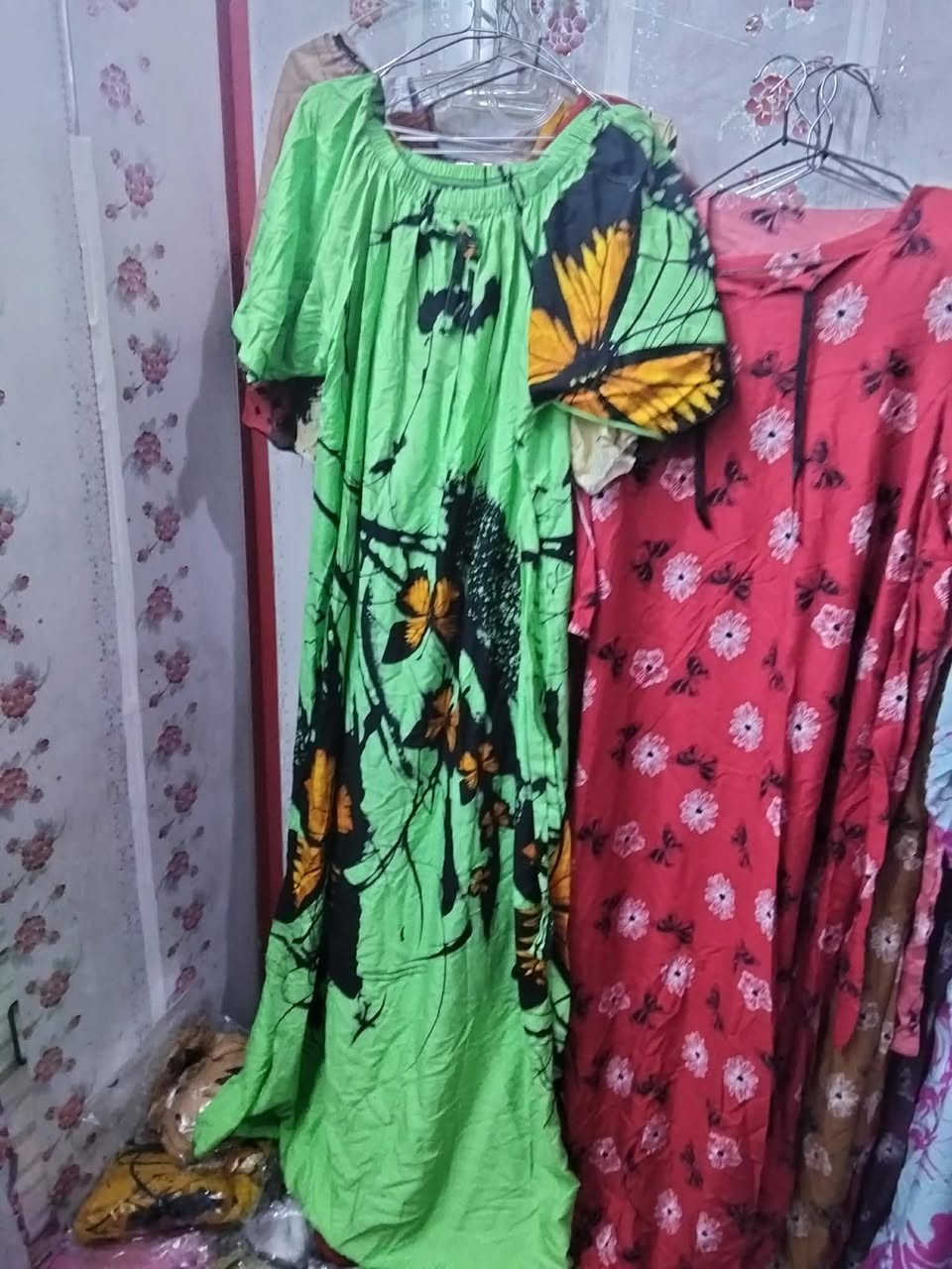 السلام عليكم 
عندي بضاعة كاملة مال دشاديش نوعية درجة اولى قماش اصلي كشمير ايطالي
سعر درزن الطويل ٥٠
سعر درزن القصير ٤٠
سعرد المفرد الطويل 6
سعر المفرد القصير 5 
مكاني بغداد


**إذا كنت صاحب هذا الإعلان وتريد حذفه لأي سبب، رجاءا أرسل رسالة إلى الدعم الفني**