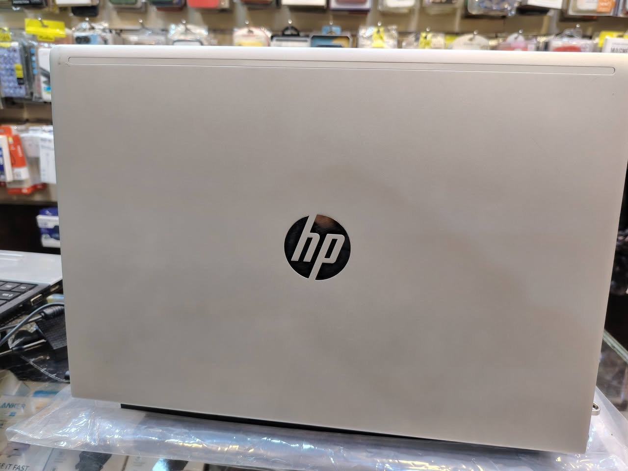 أقوى عرض من مكتب صدف! ⚡
لابتوب HP ProBook 450 G7 نظافة عالية ومواصفات ممتازة:
🔹 Core i5 (10th Gen)
🔹 RAM 16GB | SSD 256GB
🔹 GPU 2GB Nvidia
🔹 Screen 15.6" Full HD
​🔥 السعر: 400,000 دينار.
📦 مع كامل الملحقات (حقيبة، ماوس، شاحن أصلي).
🚚 يوجد توصيل لجميع المحافظات.
​📍 العنوان: موصل - المجموعة الثقافية - مجاور شركة طاقة.


**إذا كنت صاحب هذا الإعلان وتريد حذفه لأي سبب، رجاءا أرسل رسالة إلى الدعم الفني**