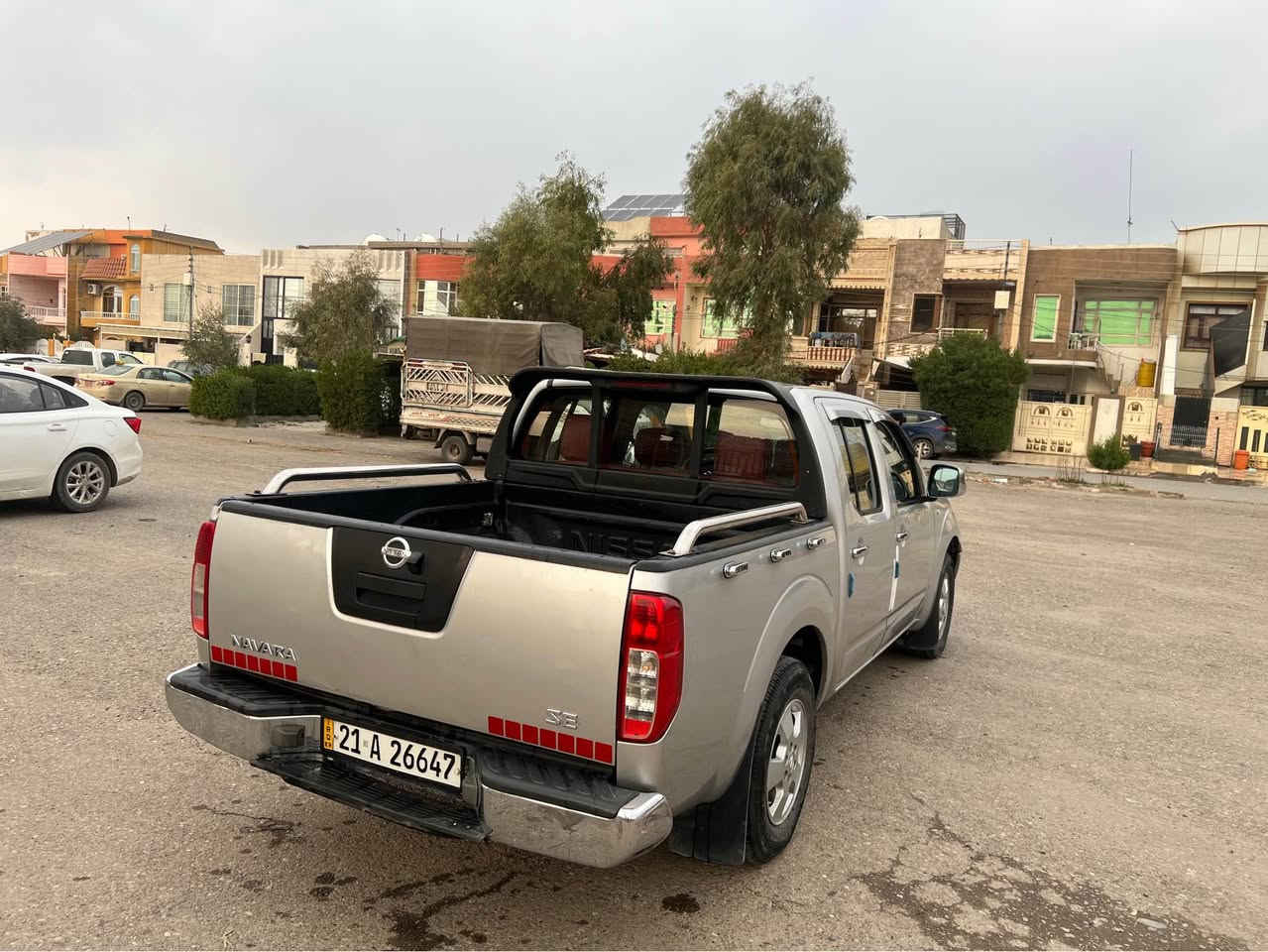 پیکاب ناڤارا 
مۆدیل ٢٠٠٨
ڕەقەم سەنەوی نوێ -بەناوی خۆم
سێ پارچە سبوخ بێ داخلی 
ناو سۆری مواسەفات سحودی
٤جام کارەبا 
گێڕ حادی-گێڕو مەکینە بەشەرت
شاشە ئایپاد و کامیر
رەقەم تەلەفۆن: 0.7.5.0.3.7.6.6.3.8.5 الرمادي, الأنبار
