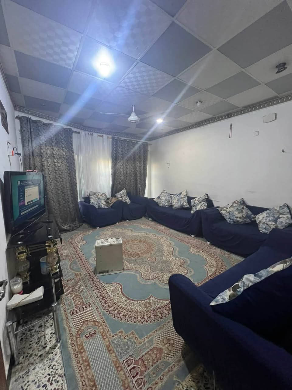 السلام عليكم
دار للبيع مساحه 150 متر طابق ونص 3 غرف نوم مع الملحقات طابو صرف زراعي ملك شخصي بدايه كميره شارع ابو طاوه 

للاستفسار اكثر الاتصال 

 اتصال /*********** 

واتساب / ***********
