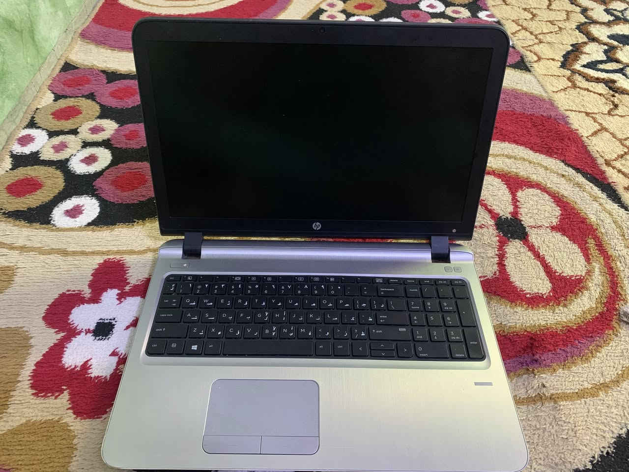 السلام عليكم 
لابتوب hp pro book 450 G3
المعالج core i5 جيل سادس
الرام 8 كيكا
الهارد 256 كيكا ssd
البطارية اكثر من 3 ساعات
السعر 180 الف وبي مجال بسيط
الملحقات حقيبه + ماوس +كيبورد


**إذا كنت صاحب هذا الإعلان وتريد حذفه لأي سبب، رجاءا أرسل رسالة إلى الدعم الفني**