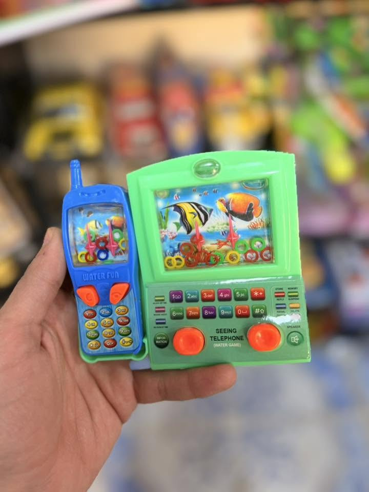 🎮🧩 تشكيلة ألعاب أطفال متنوعة ومسلية 🧩🎮

مجموعة مميزة من الألعاب التعليمية والترفيهية التي تجمع بين المتعة وتنمية المهارات، مناسبة للأطفال بمختلف الأعمار ✨

🔹 صلصال تشكيل بألوان متعددة
🔹 مسدسات فقاعات الصابون
🔹 لعبة البلياردو المصغرة
🔹 لعبة XO الخشبية
🔹 ألعاب إلكترونية تفاعلية
🔹 مجموعة نفخ البالونات
🔹 لعبة أونو الشهيرة
🔹 وألعاب أخرى متنوعة للأطفال

⭐ تساعد على تنمية التفكير والتركيز والمهارات الحركية
⭐ خامات جيدة وتصاميم جذابة
⭐ هدايا رائعة للأطفال في جميع المناسبات

📍 متوفرة الآن
📩 للاستفسار عن الأسعار والتفاصيل راسلنا عبر الصفحة.

#العاب_اطفال #العاب_تعليمية #العاب_ترفيهية #هدايا_اطفال #قرطاسية #العاب #اطفال


**إذا كنت صاحب هذا الإعلان وتريد حذفه لأي سبب، رجاءا أرسل رسالة إلى الدعم الفني**
