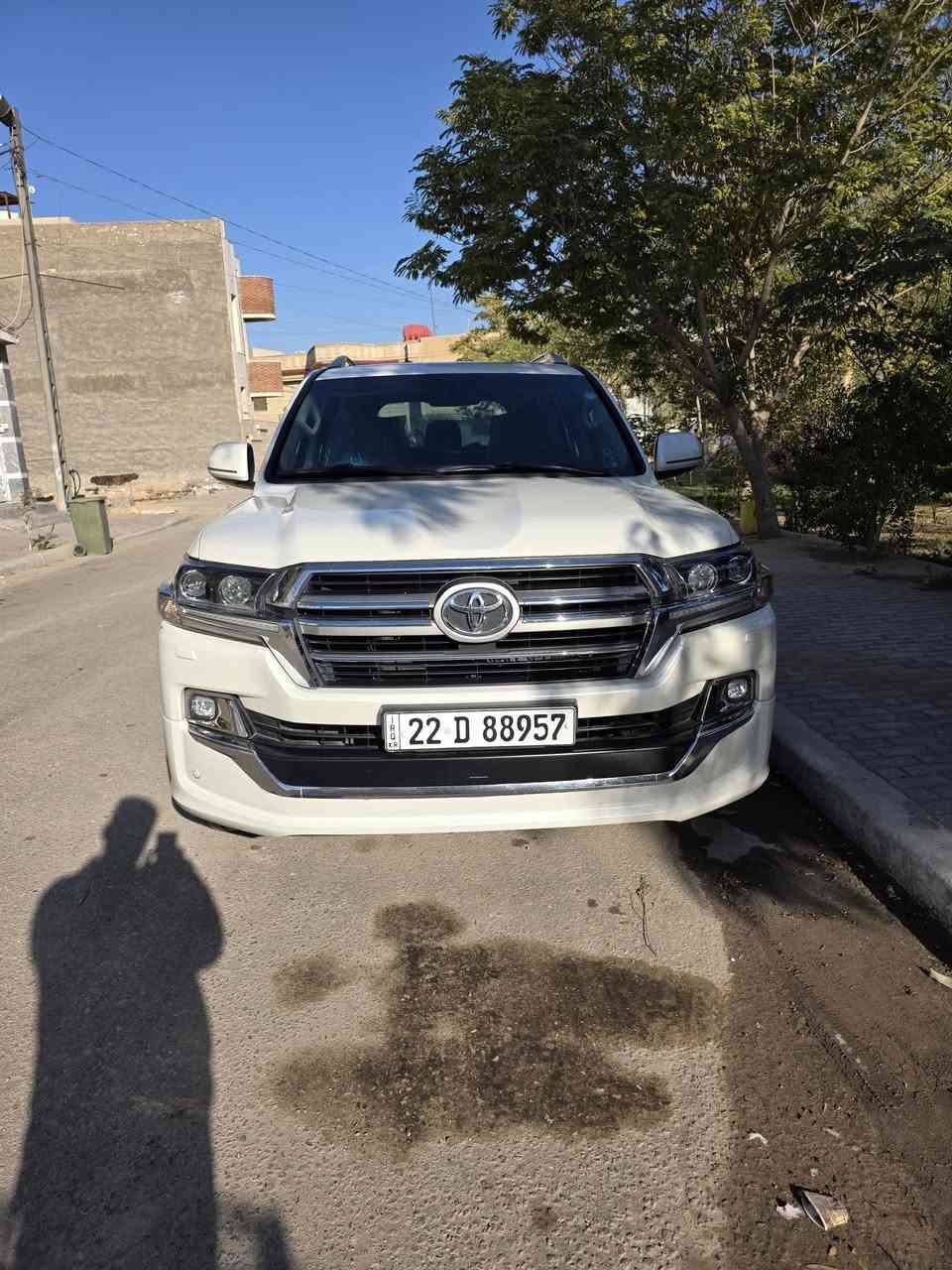 سلام عليكم 
لاندكروز ٢٠١٩ مكفوله GXR  ماشيه ٨٥ الف  
للاستفسار : ***********
