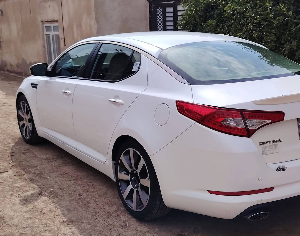 السلام عليكم
اوبتيما 2013 رقم اربيل سنويه نافذه 

فول مواصفات عدا البانوراما محرك 2400

مكفوله كفاله عامه كير محرك تدفئه تبريد حداديه الخلفيه فقط وسط بيه  بارد بالچاملغ جهة العبري قليل جداً المكان الديوانية 

السعر 128 وبيه مجال 

مكلف بالنشر 

للتواصل 

***********
