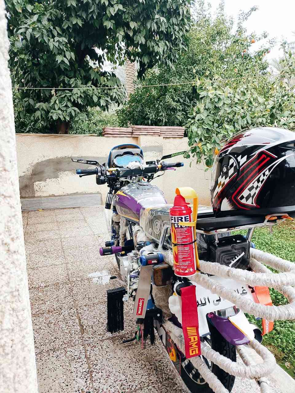 السلام عليكم ❤️‍🔥🧿
دراجه سيفان 2025 

دراجه مرتبه فول مجنبزه.

محرك 150cG

شلعه ومعدل شك الكاع

الله شاهد دهنه كله أم زويل

وبانيزن محسن

مكاني بغداد الطارميه

السعر خاص 

الهاتف:‏‪0780 671 3583‬‏
