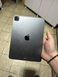 ايباد m2 الجهاز مستبدل كلاس فقط 07700016500  السعر 450