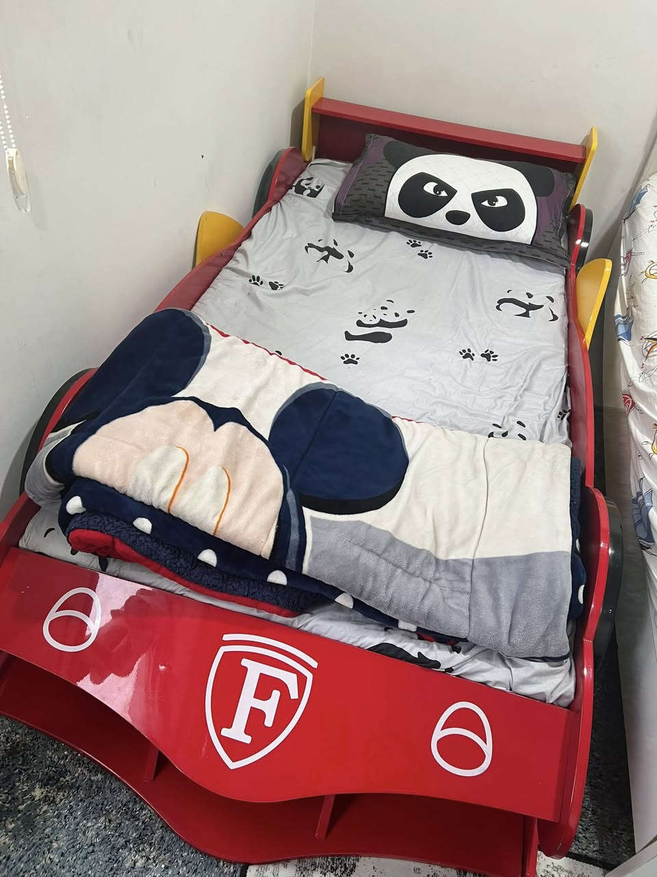 سرير نفر ونص وسرير اطفال موديل سيارة
السعر على الخاص


**إذا كنت صاحب هذا الإعلان وتريد حذفه لأي سبب، رجاءا أرسل رسالة إلى الدعم الفني**