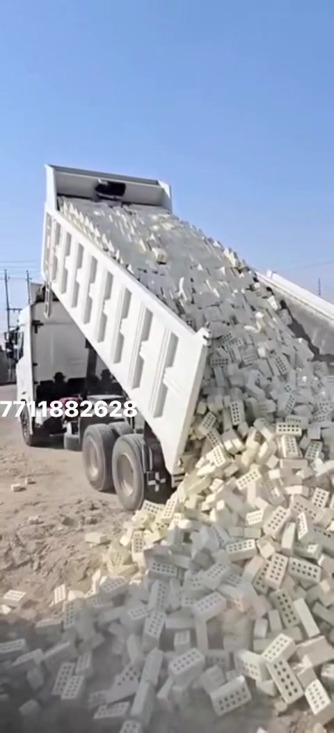سلام عليكم 🤝
شنو هذا النزول بالطابوك الجمهوري عمي  تعال ابني بيتك ويانه بس اذكر مكانك ونگلك السعر اتصل *********** 
يوجد واتساب***********
