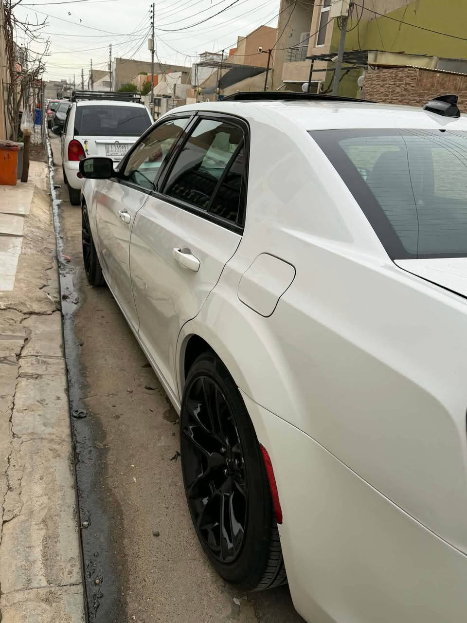 گلایزەر ٢٠١٥ 
٤-٥ پارچەی سبوخە پێشی کەمەک ژۆرێی هەیە ئیرباک بەس سوکان 
نزیکەی ٥٠$ خرامەی لەسەرە 
قەپات ماسەفاتە 
٨ پستنە 
لە هەولێرە وەکەلەش بە ناوی خۆمە 
*********** 
واتسئاپ ڤایبر أربيل, العراق
