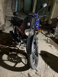 بوكسر موديل ٢٠٢٣ رقم وسنويه باسمي ورقم انكليزي دراجه نظيفه كلشي شغال ب...