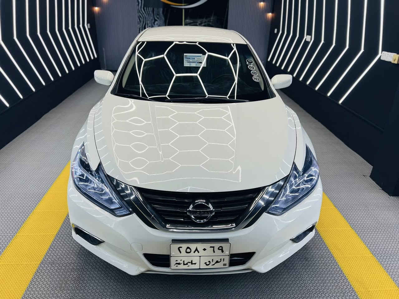 سلام عليكم تحيه طيبه لجميع المتابعين 🌹
من رخصه الادمنيه المحترمين (للبيع فقط )
***********
نيسان التيما وارد امريكي ماشيه (110) Mرقم سليمانيه محرك (2500) موديل 2017 بچم كبس بدون ايرباك مواصفات (S)بيهه ظرر جاملغ خلفي صفحه سكن وشبر من صندوك بدون دواخل كما موضح بسونار شرط التحويل 
المواصفات ~~~~~~~~~~~
كيرو محرك شرط وكفاله 
تدفئه تبريد شغال 
تخم تايرات جديد 
باتري جديد
بصمه ابواب 
بصمه تشغيل 
كامره 
تحكم ستيرن 
كوشن كهرباء 
دواخل اسود 
كوشنات مخمل 
أخوان سياره حلوه وجاهزه من كلشي بدون نواقص واعتذر ماجاوب التعليقات لان ممتواجد علنت الشراي يتصل ويدلل مكان سياره ديالى / خانقين سعرهه .....128 
وبيهه مجال حك جيه اخوكم علي عدنان
