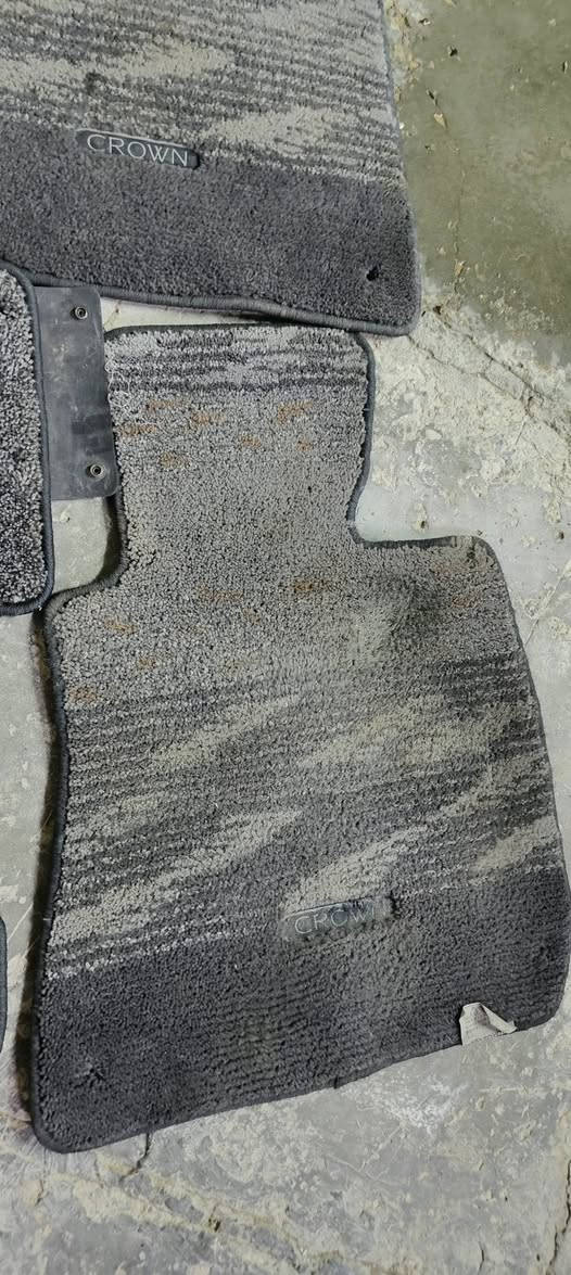 كاعيات ملكه اماراتي 
مامستعملات  نضافتهن كدامك 
مكاني الناصرية قضاء الشطره يوجد توصيل 
***********
