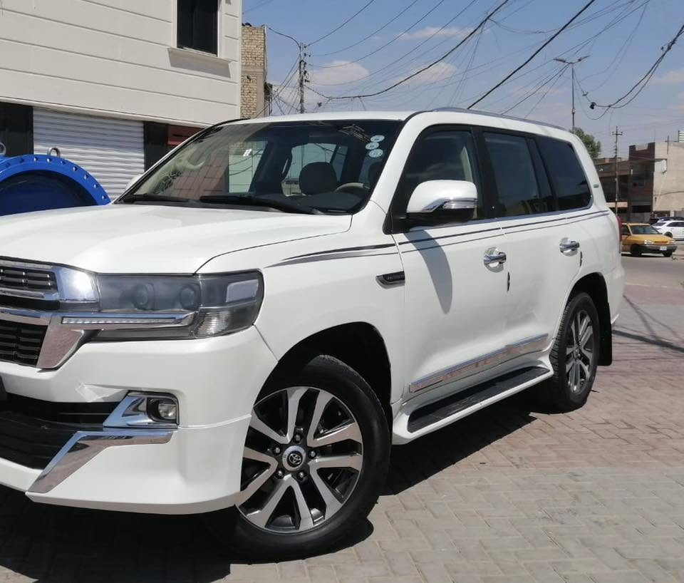 بيع او مراوس فقط كوري
لاندكروز جكسارة 2014 محدث 2021
سعر 255$ وبيه مجال 
موبايل *********** 
محرك v8 سلندر5.7
ماشية 134 الف كم 
3 قطع تبريد
سلايد
شاشة كاميرا
حساسات خلفيه
تحكم ستيرن جهتين
مري شفط كهرباء
ويل كب دعاية
لايت زنون
هزة وفحص جديد
السيارة صبغ عام
