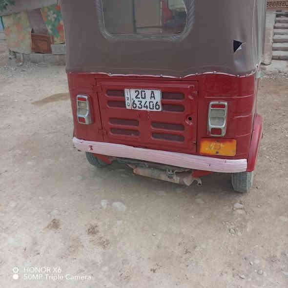 تكتك مديل 17 شهر 10 سنويه 30كاطون رازي السعر 3500 وبيهه مجال مامتواجد على الفيس رقم ***********
